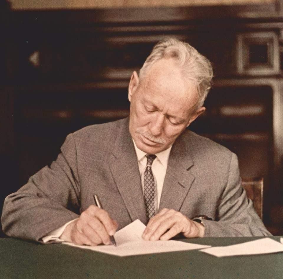 1828aecb a9bb 5c23 9238 eadbafeb40d7